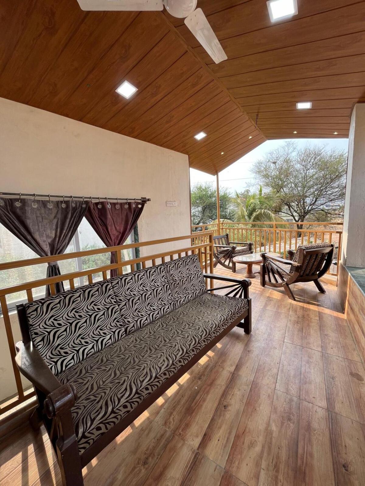 Govind Villa - 3Bhk Penthouse Suite With Pool Splash Лонавла Екстер'єр фото